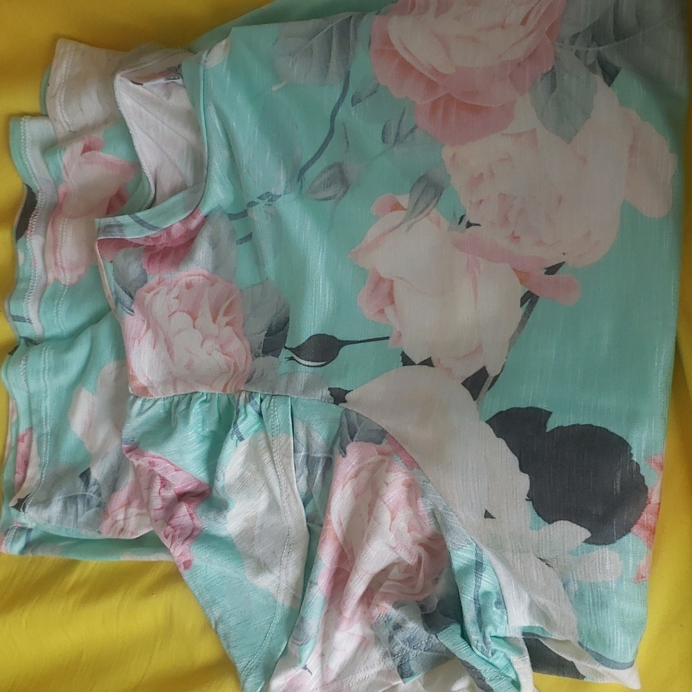 Lularoe Olive top XL